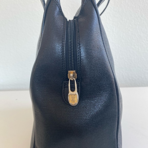 Authentic Celine Circle logo Shoulder Bag Black - Picture 3 of 12